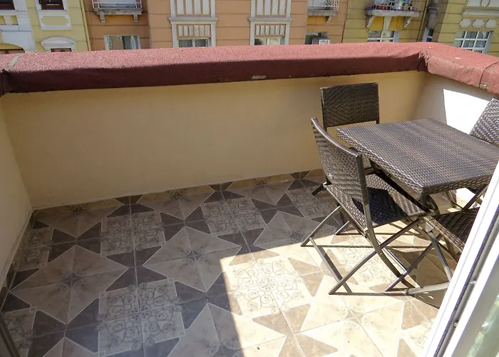 Istanberry - Berry Life איסטמבול